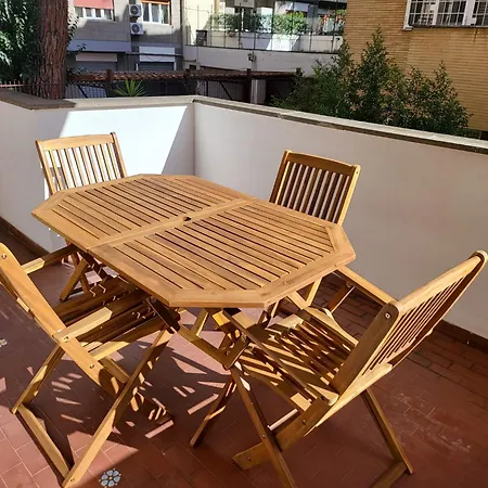 Stylish Mini Break In Ponte Milvio Apartman *