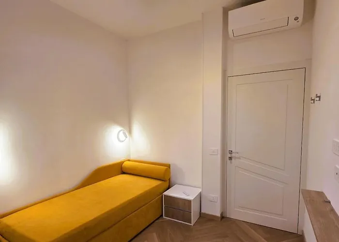 Stylish Mini Break In Ponte Milvio Roma